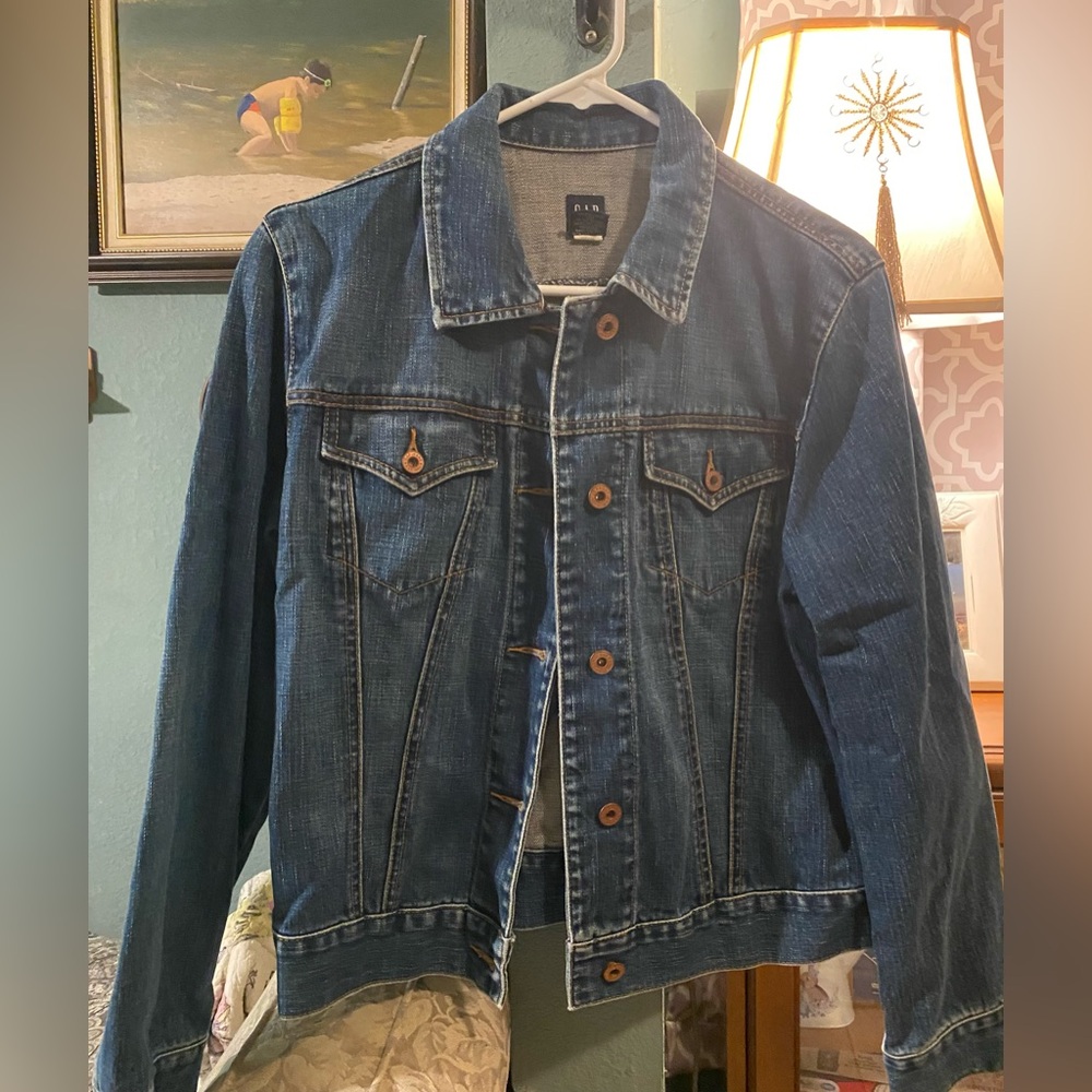 Gap Denim Jacket L






Bedrmbox